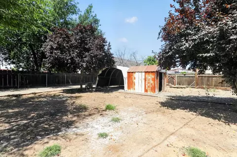 Exterior - 432 6th St, Gustine, CA 95322 photo 8 of 8