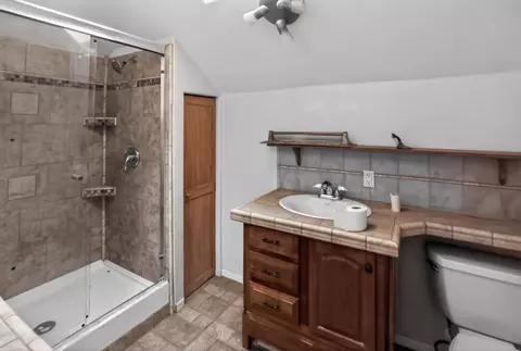 Bath - 432 6th St, Gustine, CA 95322 photo 2 of 5