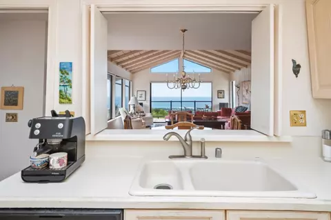 Kitchen - 4017 Los Altos Dr, Pebble Beach, CA 93953 photo 1 of 2