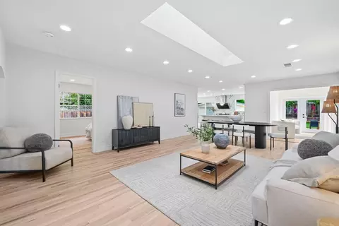1223 Rose Ave, Mountain View, CA 94040