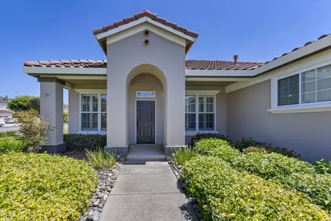 Exterior - 1858 Buckingham Dr, Salinas, CA 93906 photo 8 of 11