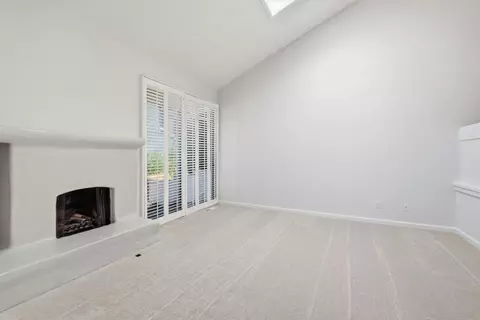 Living - 995 Via Tornasol, Aptos, CA 95003 photo 2 of 3