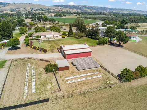View/Area - 10531 Korn Ln, Gilroy, CA 95020 photo 7 of 12