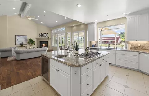 Kitchen - 10531 Korn Ln, Gilroy, CA 95020 photo 4 of 6