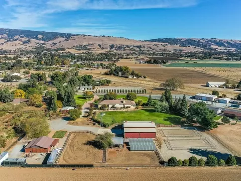 View/Area - 10531 Korn Ln, Gilroy, CA 95020 photo 10 of 12
