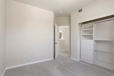 Bedroom - 154 Paseo Ct, Mountain View, CA 94043 photo 5 of 8