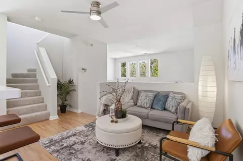Living - 154 Paseo Ct, Mountain View, CA 94043 photo 6 of 6
