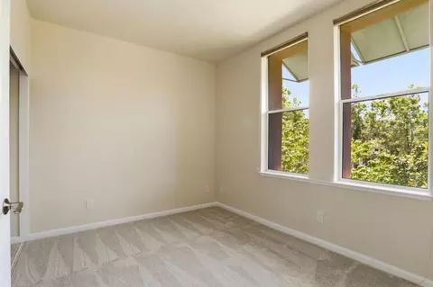 Bedroom - 154 Paseo Ct, Mountain View, CA 94043 photo 6 of 8