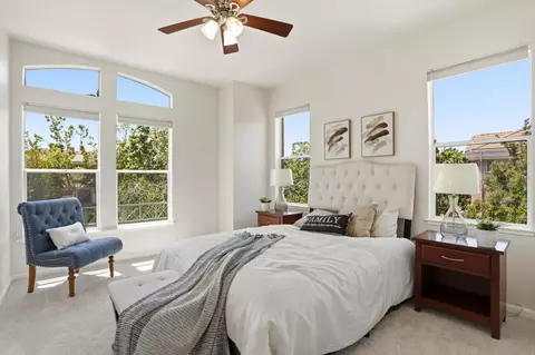 Bedroom - 154 Paseo Ct, Mountain View, CA 94043 photo 1 of 8