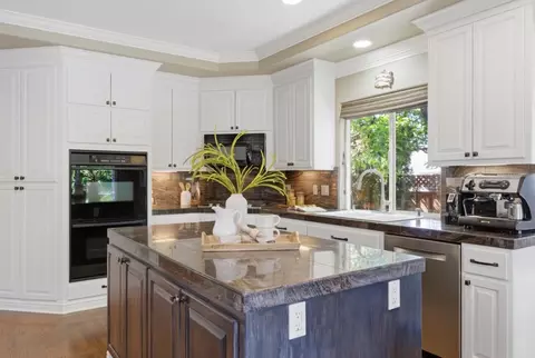 Kitchen - 1270 Burrows Rd, Campbell, CA 95008 photo 8 of 8