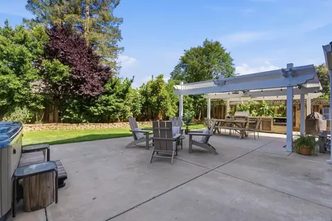 Exterior - 1270 Burrows Rd, Campbell, CA 95008 photo 6 of 19