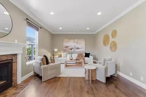 Living - 1270 Burrows Rd, Campbell, CA 95008 photo 5 of 9