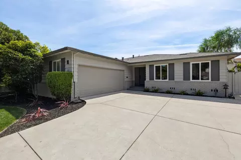 935 Circle Dr, Santa Clara, CA 95050