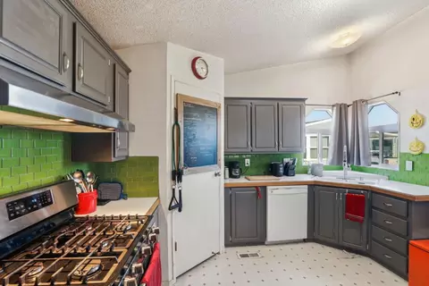 20 Russell Rd 8, Salinas, CA 93906 photo 9