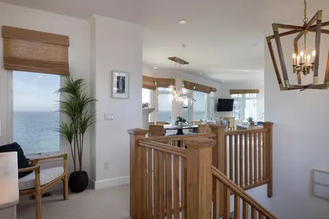 Entry Way - 4840 Cliff Dr, Capitola, CA 95010 photo 1 of 2