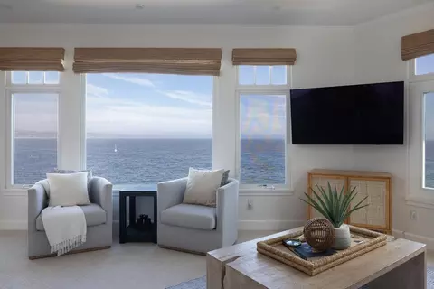 Living - 4840 Cliff Dr, Capitola, CA 95010 photo 1 of 3