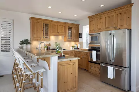Kitchen - 4840 Cliff Dr, Capitola, CA 95010 photo 2 of 3