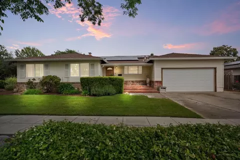 1041 Celilo Dr, Sunnyvale, CA 94087