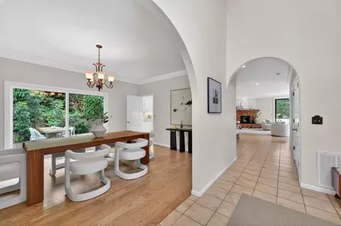 Entry Way - 1523 Perez Dr, Pacifica, CA 94044 photo 4 of 10