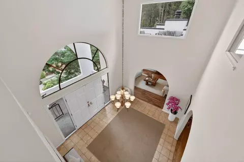 Entry Way - 1523 Perez Dr, Pacifica, CA 94044 photo 8 of 10