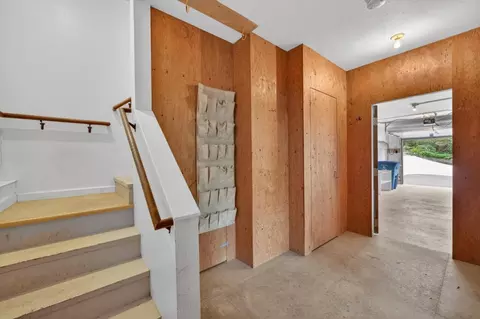Entry Way - 1523 Perez Dr, Pacifica, CA 94044 photo 10 of 10