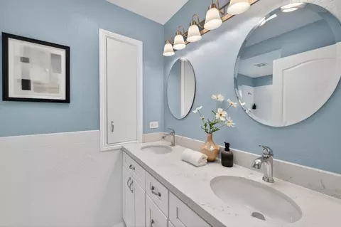 Bath - 1523 Perez Dr, Pacifica, CA 94044 photo 6 of 7