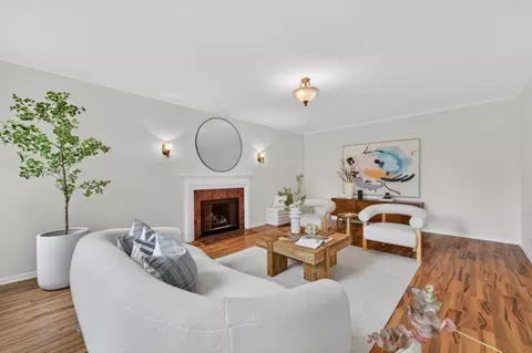 Living - 1523 Perez Dr, Pacifica, CA 94044 photo 3 of 7