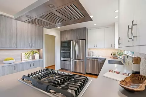 Kitchen - 1175 Kimball Ave, Seaside, CA 93955 photo 3 of 4