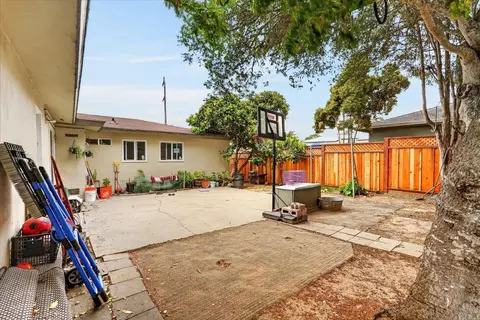 Exterior - 1148 Modoc St, Seaside, CA 93955 photo 4 of 6