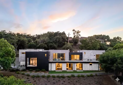 Laura Ct, Los Altos Hills, CA 94022