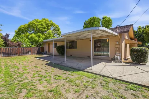 Exterior - 807 Cathedral Dr, Sunnyvale, CA 94087 photo 9 of 15