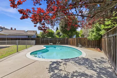 Exterior - 807 Cathedral Dr, Sunnyvale, CA 94087 photo 10 of 15