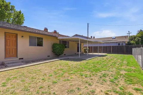 Exterior - 807 Cathedral Dr, Sunnyvale, CA 94087 photo 8 of 15