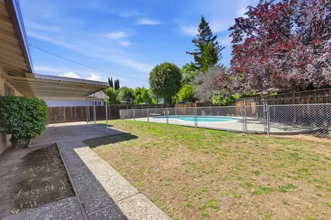 Exterior - 807 Cathedral Dr, Sunnyvale, CA 94087 photo 7 of 15