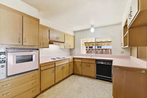 Kitchen - 807 Cathedral Dr, Sunnyvale, CA 94087 photo 1 of 5