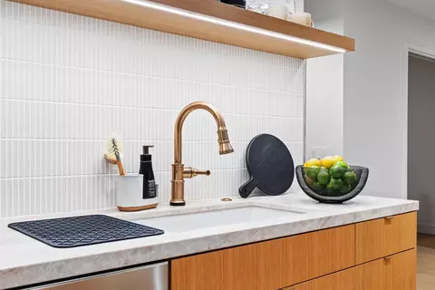 Kitchen - 450 E Macarthur St, Sonoma, CA 95476 photo 6 of 6
