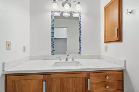 Bath - 111 River Ln, Felton, CA 95018 photo 2 of 5