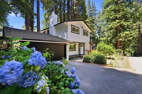 111 River Ln, Felton, CA 95018