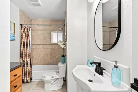 Bath - 204 Smithwood St, Milpitas, CA 95035 photo 1 of 4