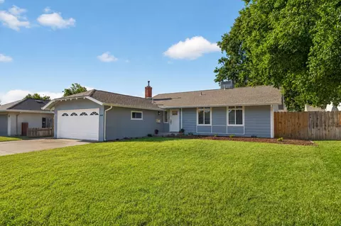 449 Cottonwood St, Vacaville, CA 95688