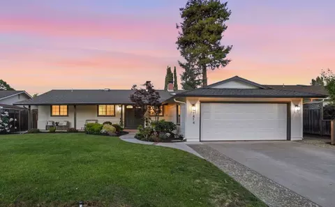 1414 Newfoundland Dr, Sunnyvale, CA 94087