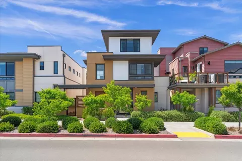 15040 Briggs Ct, Los Gatos, CA 95032