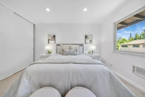 Bedroom - 100 E Middlefield Rd #3H, Mountain View, CA 94043 photo 6 of 6