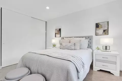 Bedroom - 100 E Middlefield Rd #3H, Mountain View, CA 94043 photo 5 of 6