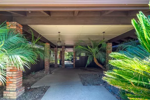 Exterior - 100 E Middlefield Rd #3H, Mountain View, CA 94043 photo 3 of 5