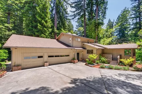 450 Vine Hill Rd, Santa Cruz, CA 95065