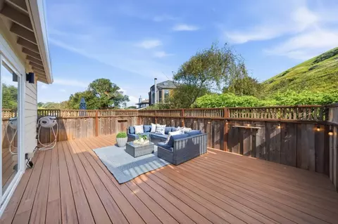 Exterior - 495 Ebken St, Pacifica, CA 94044 photo 10 of 10
