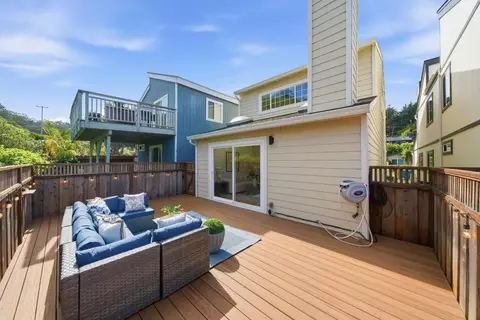 Exterior - 495 Ebken St, Pacifica, CA 94044 photo 8 of 10