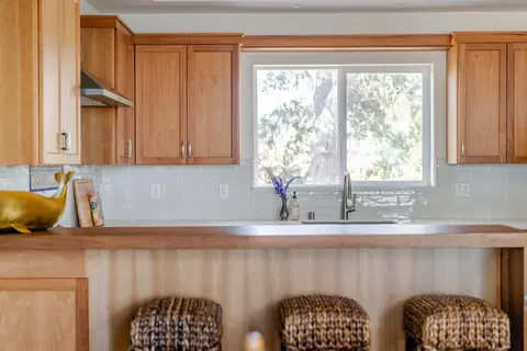 Kitchen - 199 Shoreview Dr, Aptos, CA 95003 photo 6 of 7