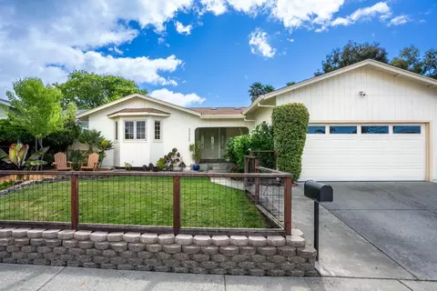 2220 Juan Pablo Ln, Santa Cruz, CA 95062